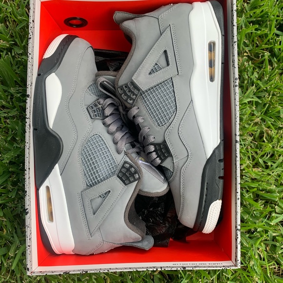 cool grey 4s size 10.5